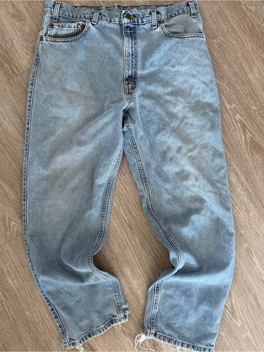 Levi’s VTG distressed 540 brown tab jeans 34x30